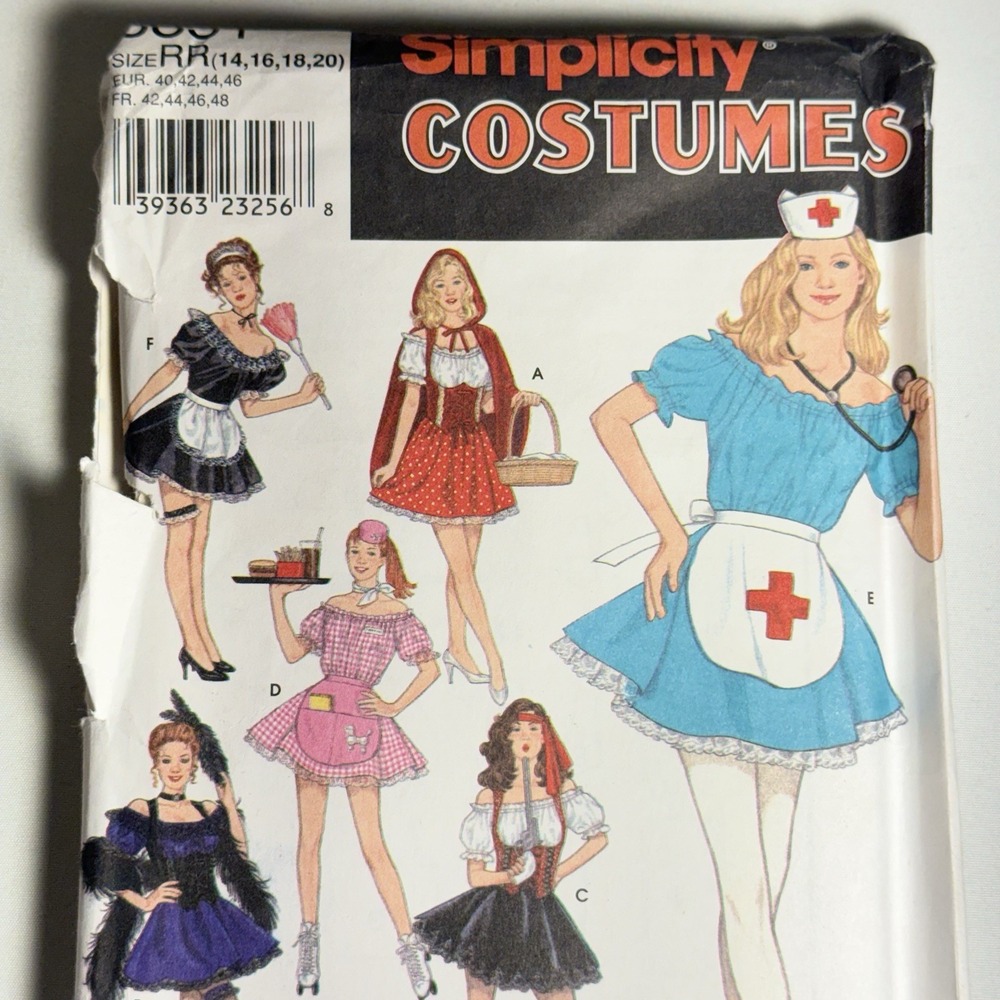 Vintage Costume Sewing Patterns Lot of 4 Various Costumes & Sizes Halloween - Picture 9 of 10